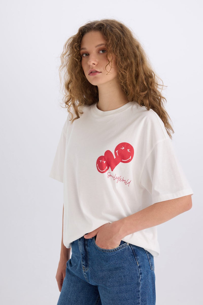 DeFacto White Woman SmileyWorld Oversize Crew Neck Back Printed T-Shirt Casual - Image 4